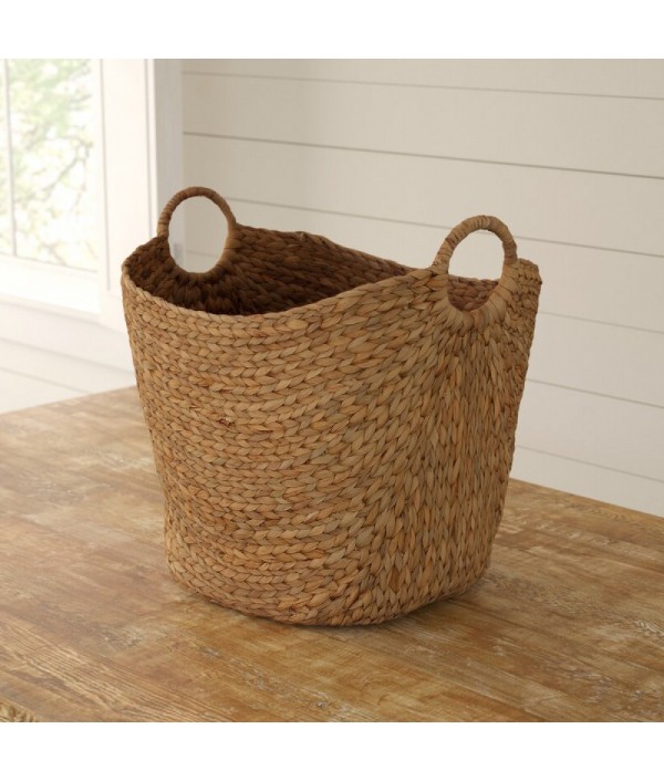 Coastal cottage style basket