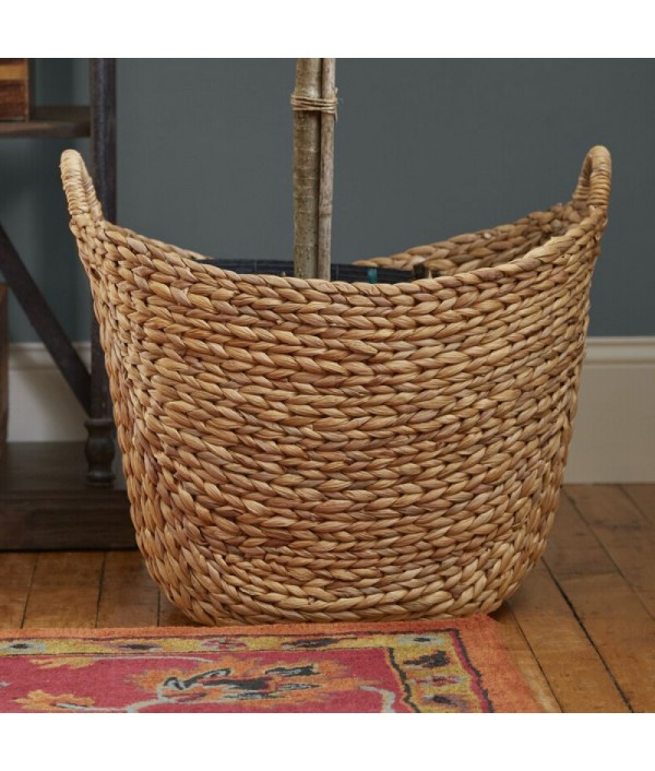 Coastal cottage style basket